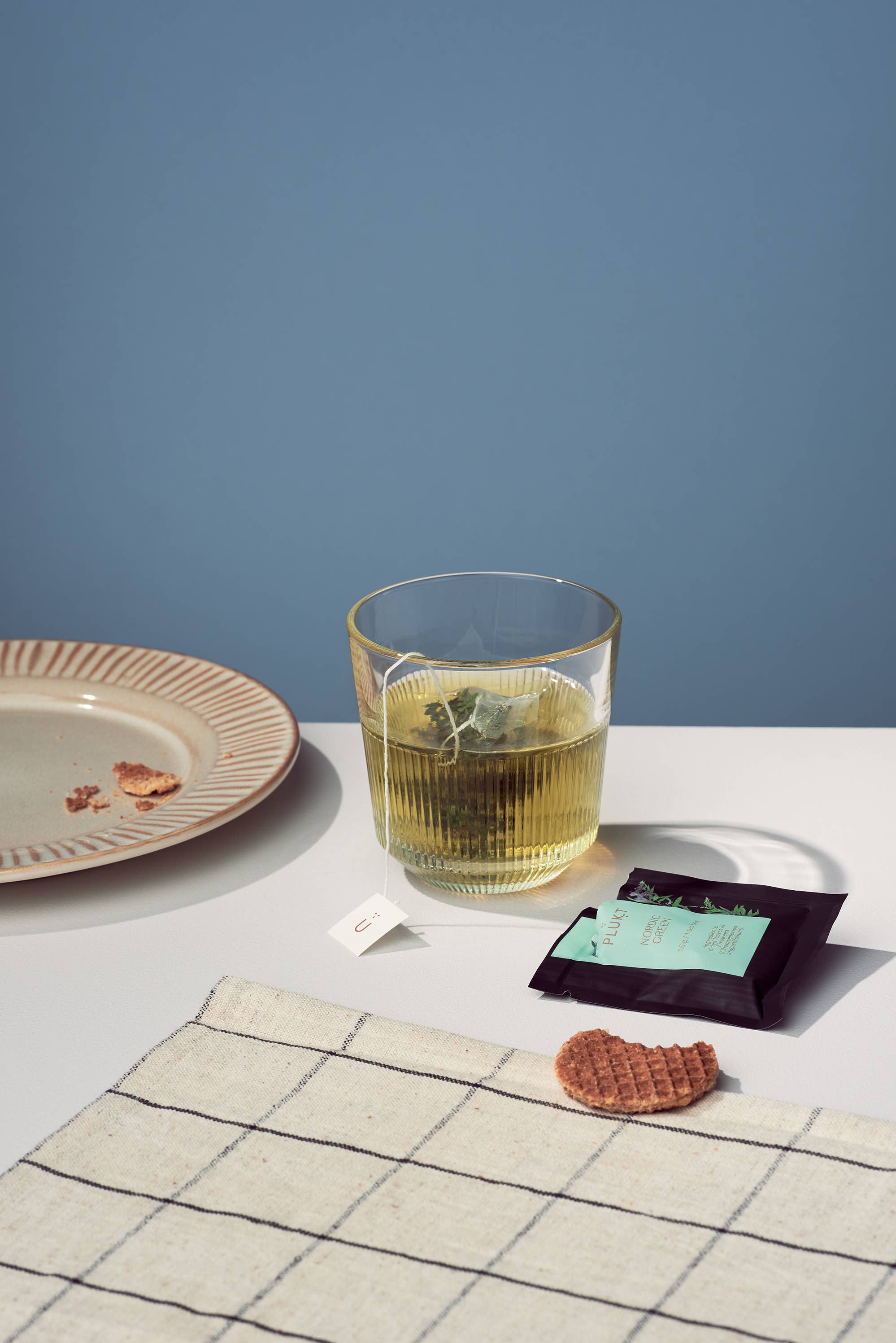 Plūkt - Wholesale Tea Bags - Herbal tea sachets NORDIC GREEN, case of 50pcs, organic1