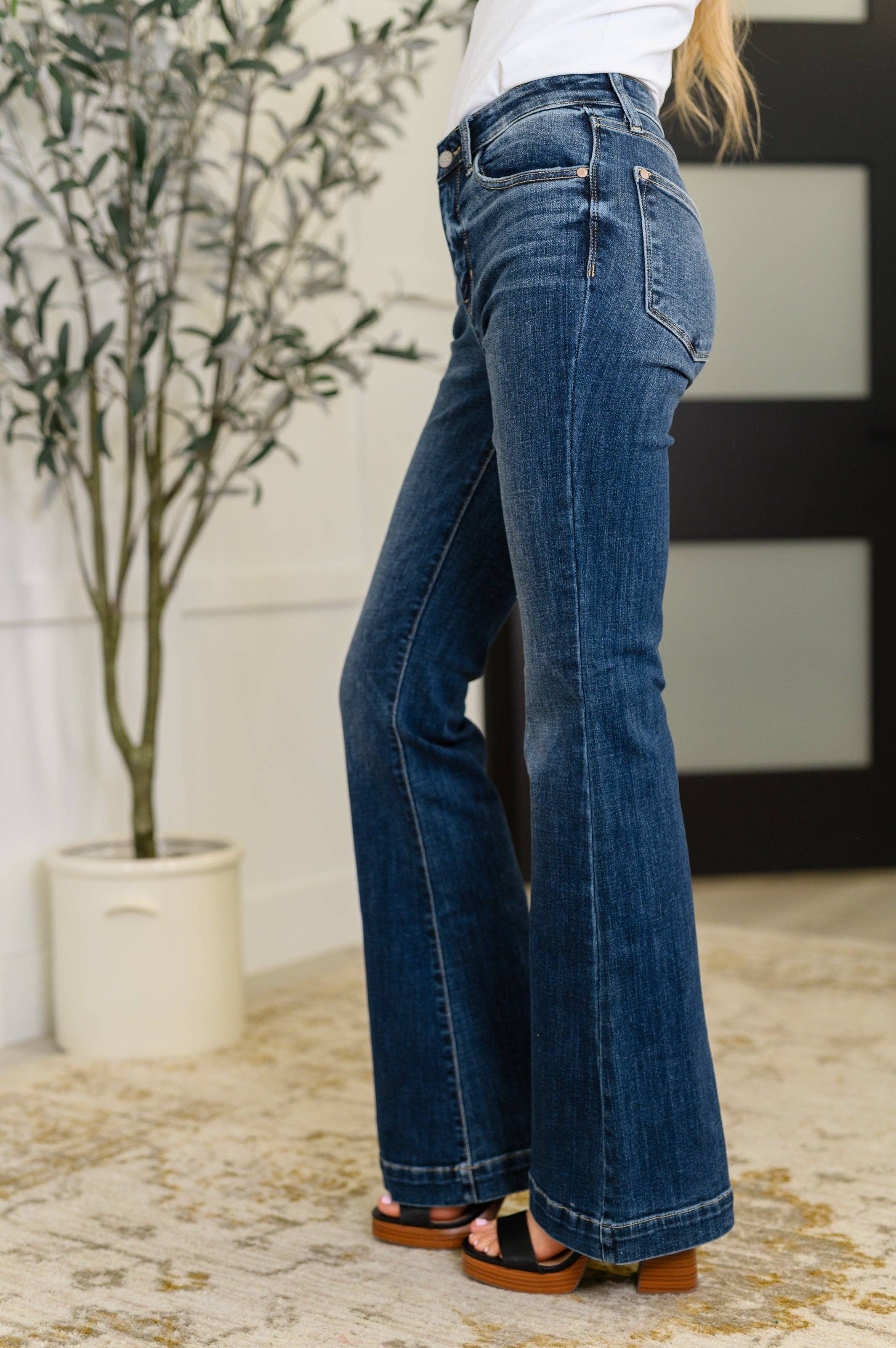 Avenue Wholesale - Wholesale Jeans - Women's - High Waist Trouser Flare2