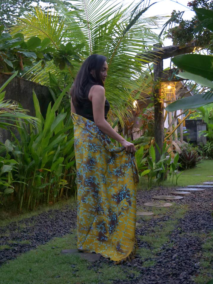 JDLUV – wholesale Swim cover-up – Women’s – Sarong Bali Floral Wild Rose Antique Art #S - 0292