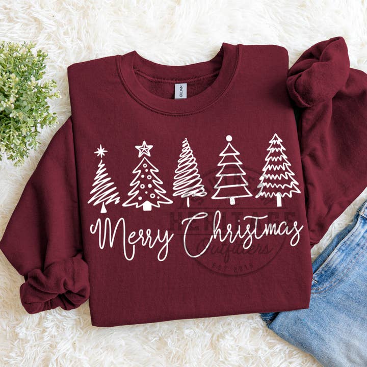 Sweatshirt à col rond Gildan – Sapins de Noël blancs pour la vente par Southern Heritage Outfitters