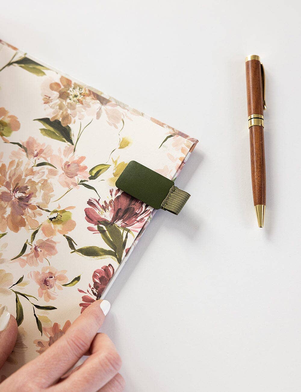 Bespoke Letterpress – Caneta por atacado – Caneta Esferográfica Clássica de Madeira e Ouro (Embalada)3