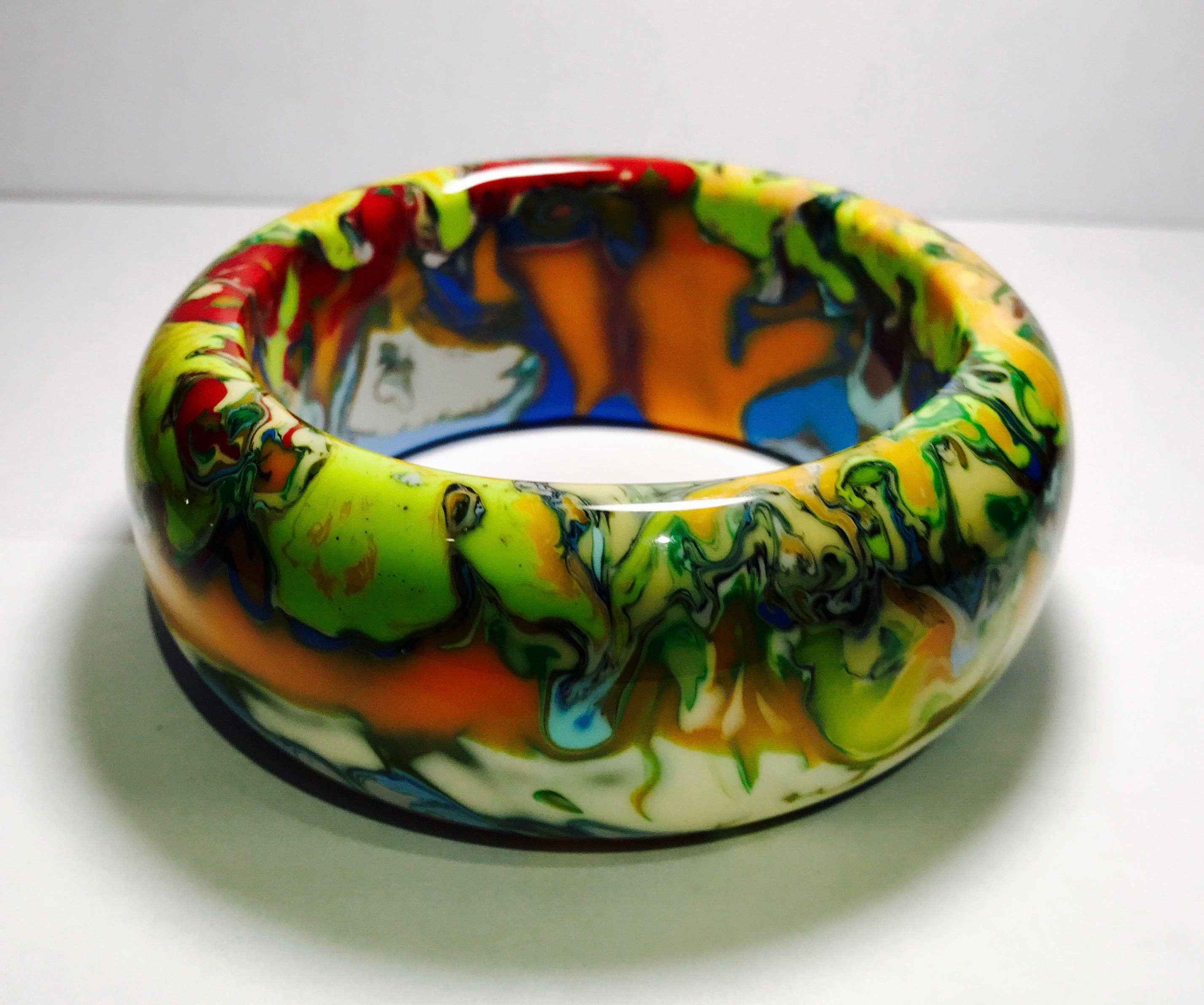 Multicolor PIETA bracelet for wholesale on Faire1