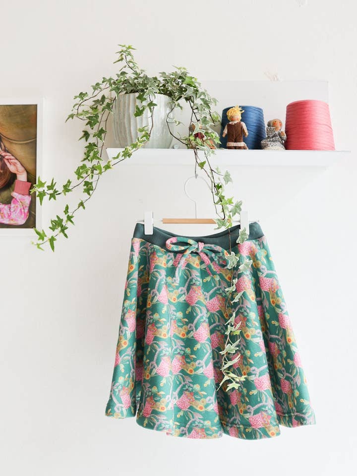 'Crazy Carousel' Zweet Extra Uitlopende Rok | groen voor wholesale door aesthete-kidswear