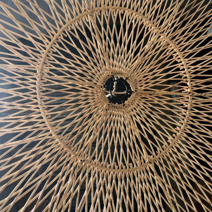 Office Objets - Wholesale Chandelier/Hanging Light - Rattan pendant or light fixture in the shape of a wavy circular tray with latticework D:7566