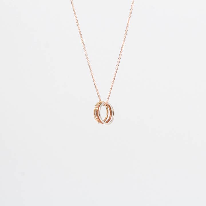 Tumbleweed Shop and Studio LLC – Engroshandel Halskæde med vedhæng – Rose guld tredobbelt blandet Metal Ring halskæde