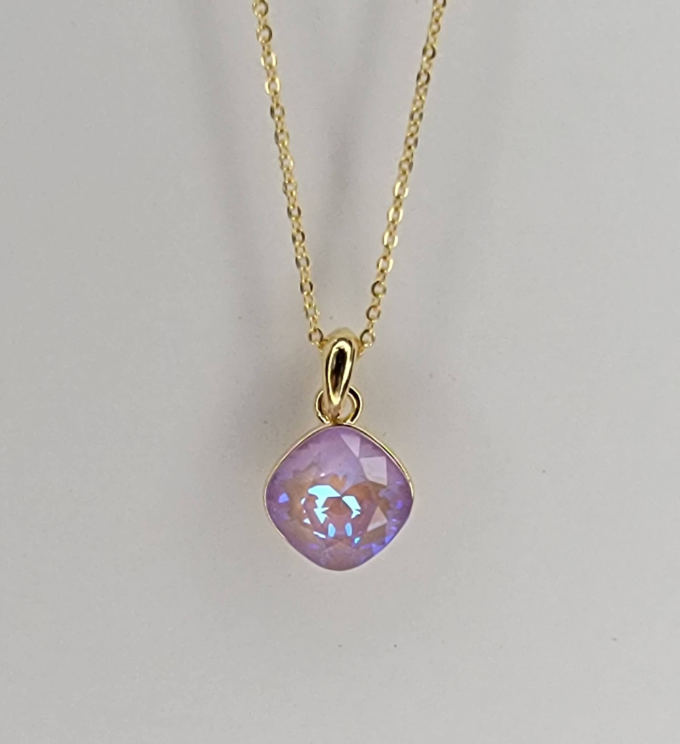 BETTYOH INC – wholesale Pendant/charm necklace – SWAROVSKI CRYSTAL CHARM NECKLACE.4