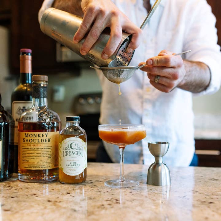 Crescent Simples - Wholesale Cocktail Mix/Syrup - Lime Jalapeno Simple Syrup3