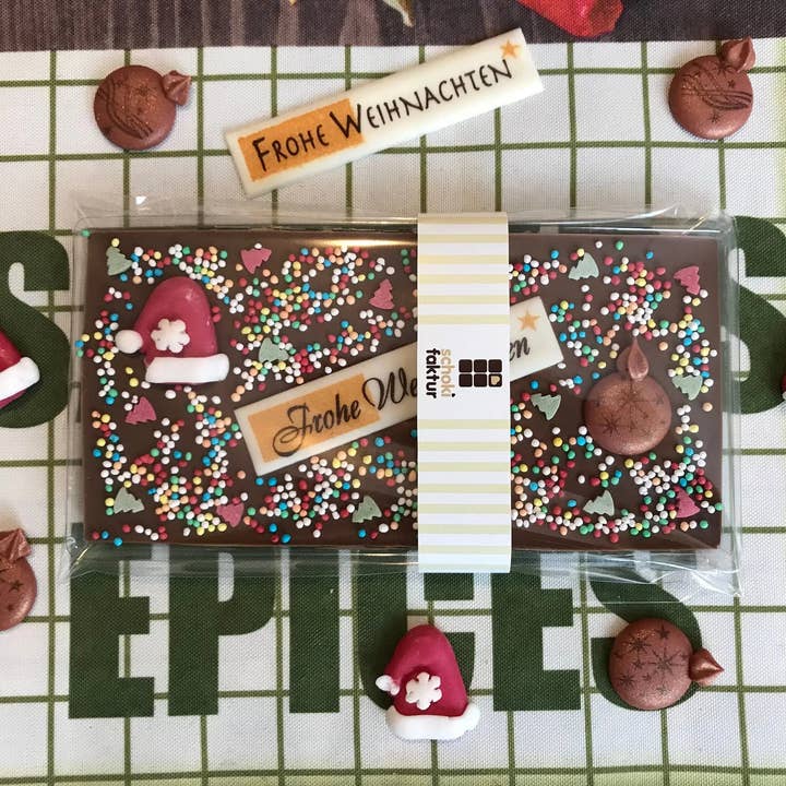 Chocolate bar with Christmas bauble (brown) and sugar decoration for wholesale by Schokifaktur