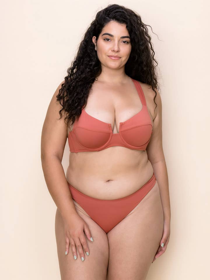 Självknuten bygelbikini-set för wholesale av Envya