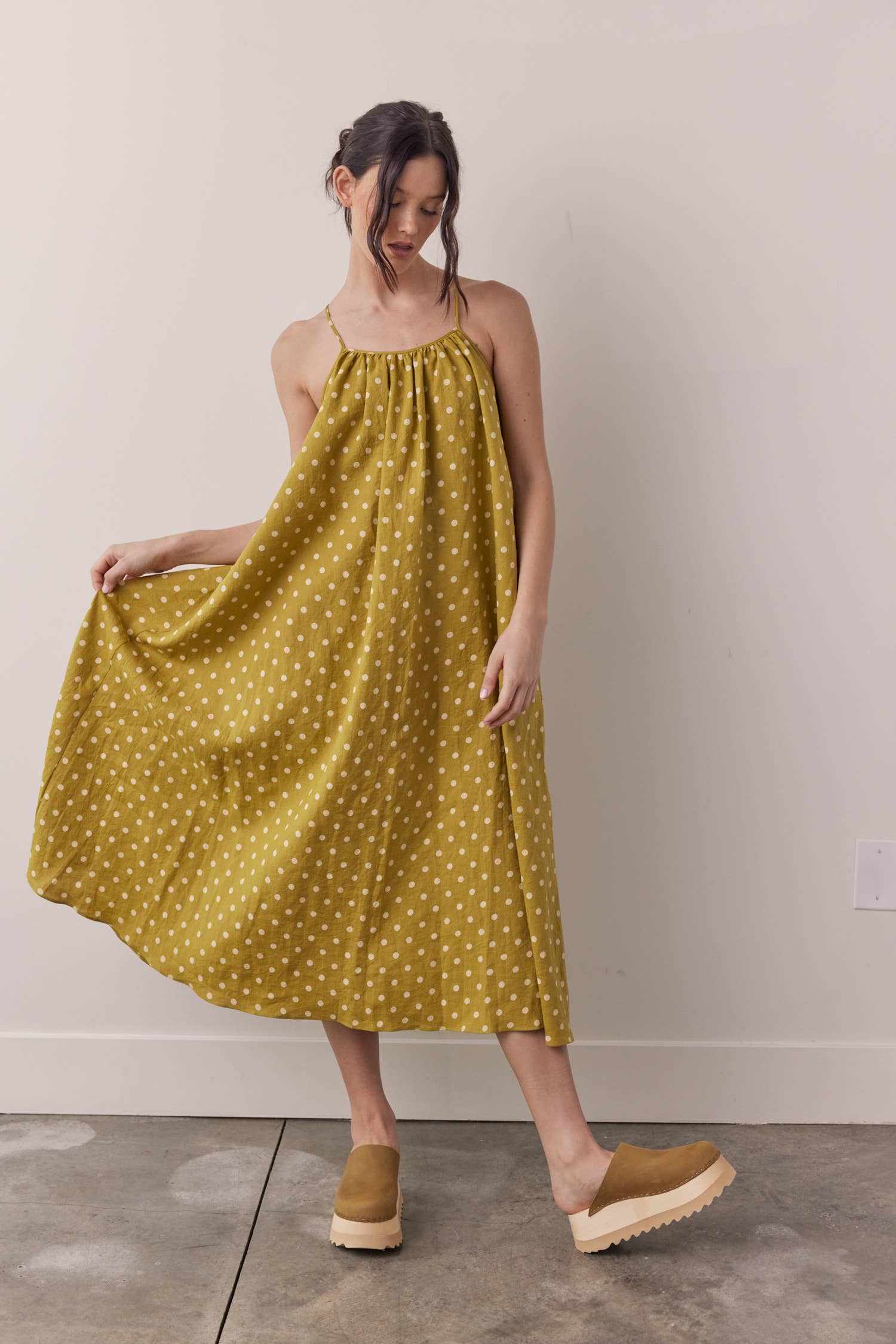 Moss Linen Polka dot back tie ankle dress for wholesale on Faire1