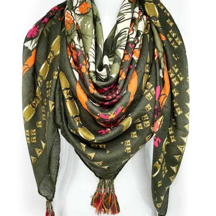 LINETA - Wholesale Scarf - Women's - Large square tassel scarf 46735-231