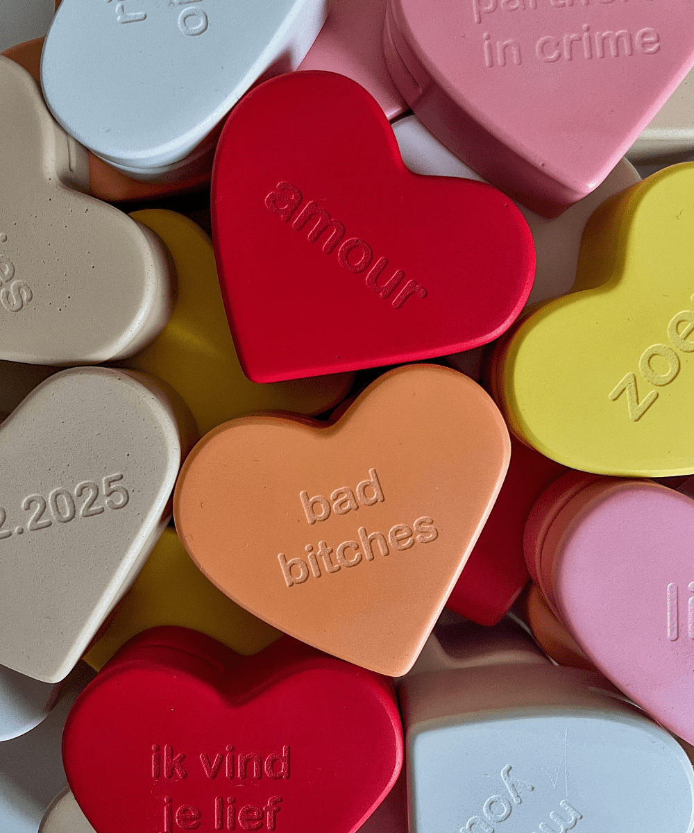 Razzo Studio - Wholesale Picture Frame - Personalized Heart Photo Holder13