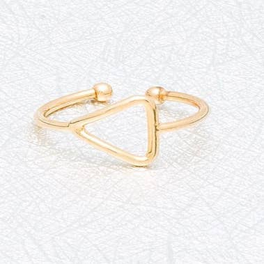Toe ring with skinny band and triangle, in gold for wholesale by S&A Fashions