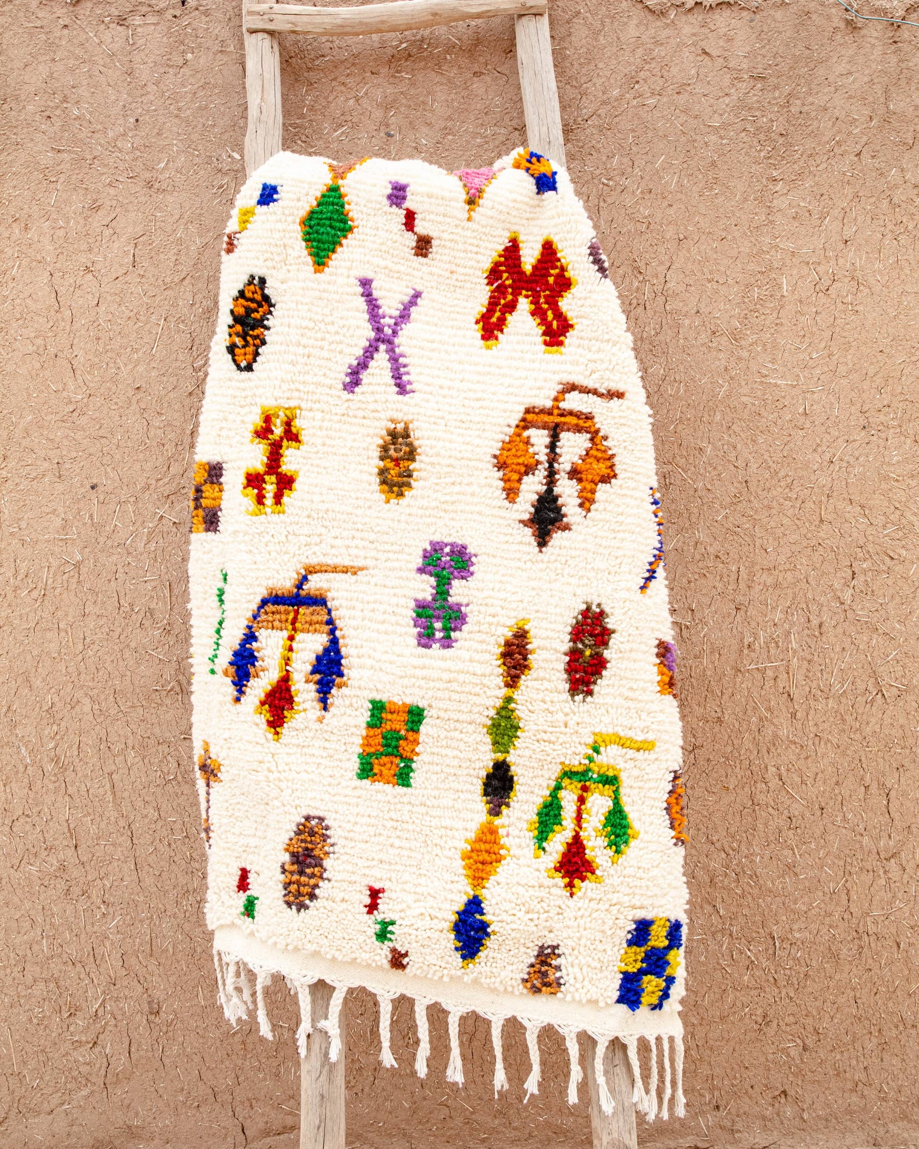 Maison Berber - Wholesale Area Rug - Handwoven Boujaad Wool Rug – Multicolour Symbols – Rug 157
