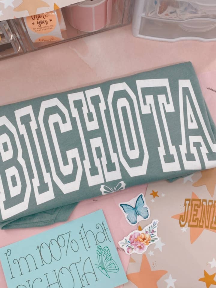 Jeneration33 - Wholesale Screen Printed T-Shirt - Women's - Karol G Shirt Bichota-Latina shirt2