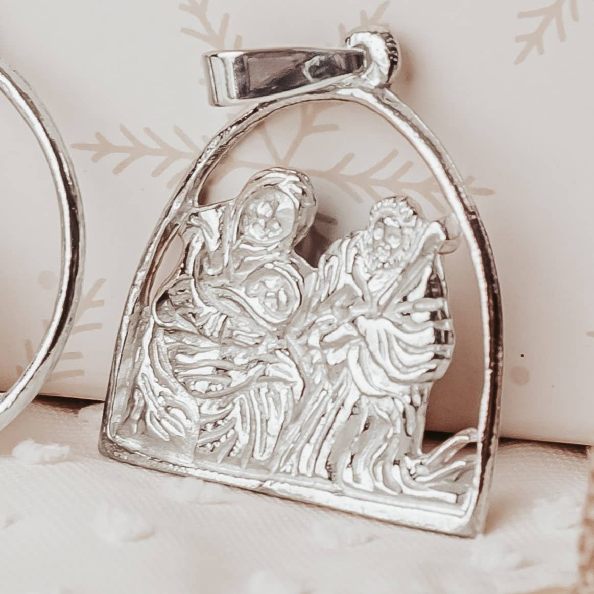 House of Morgan Pewter - Wholesale Pendant/Charm Necklace - Handmade Nativity Pendant Necklaces - Manger Jewelry1