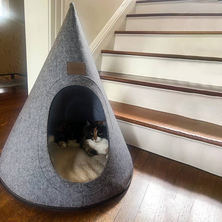 Carolina Pet Company - Wholesale Pet Bed - Cat - Comfort Cave Cat Bed2