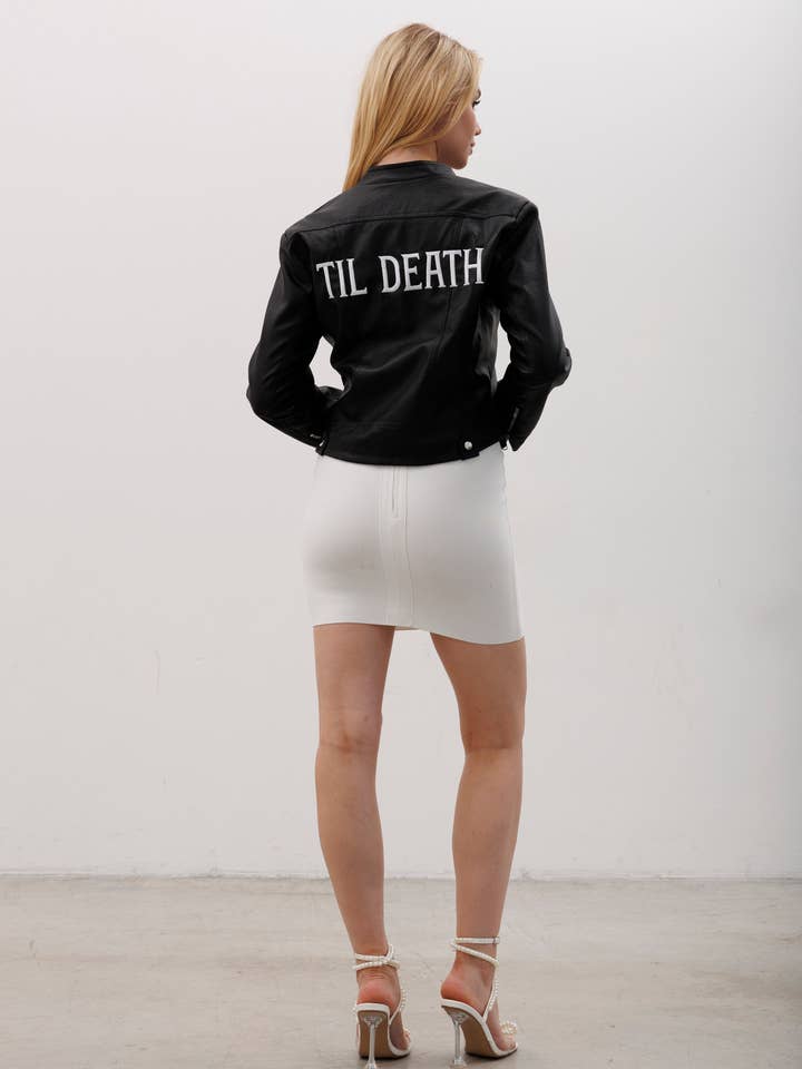 Modern Till Death Jakke for engroshandel hos Heirloom Bridal Company