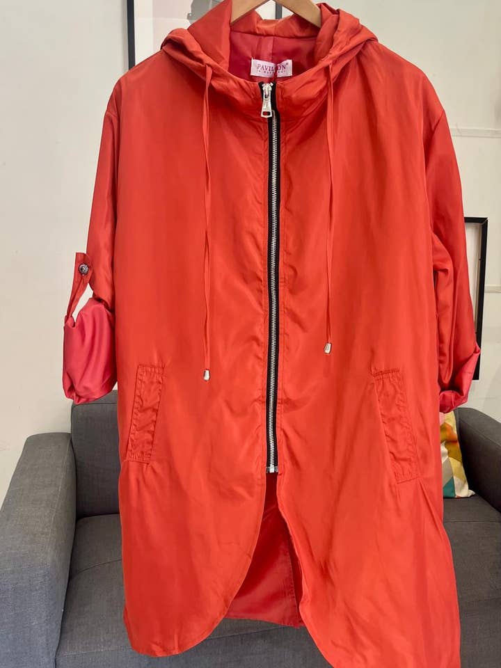 SWEET MAGIC MODA Y COMPLEMENTOS - Wholesale Raincoat - Women's - THREE-QUARTER REFLECTIVE RAINCOAT