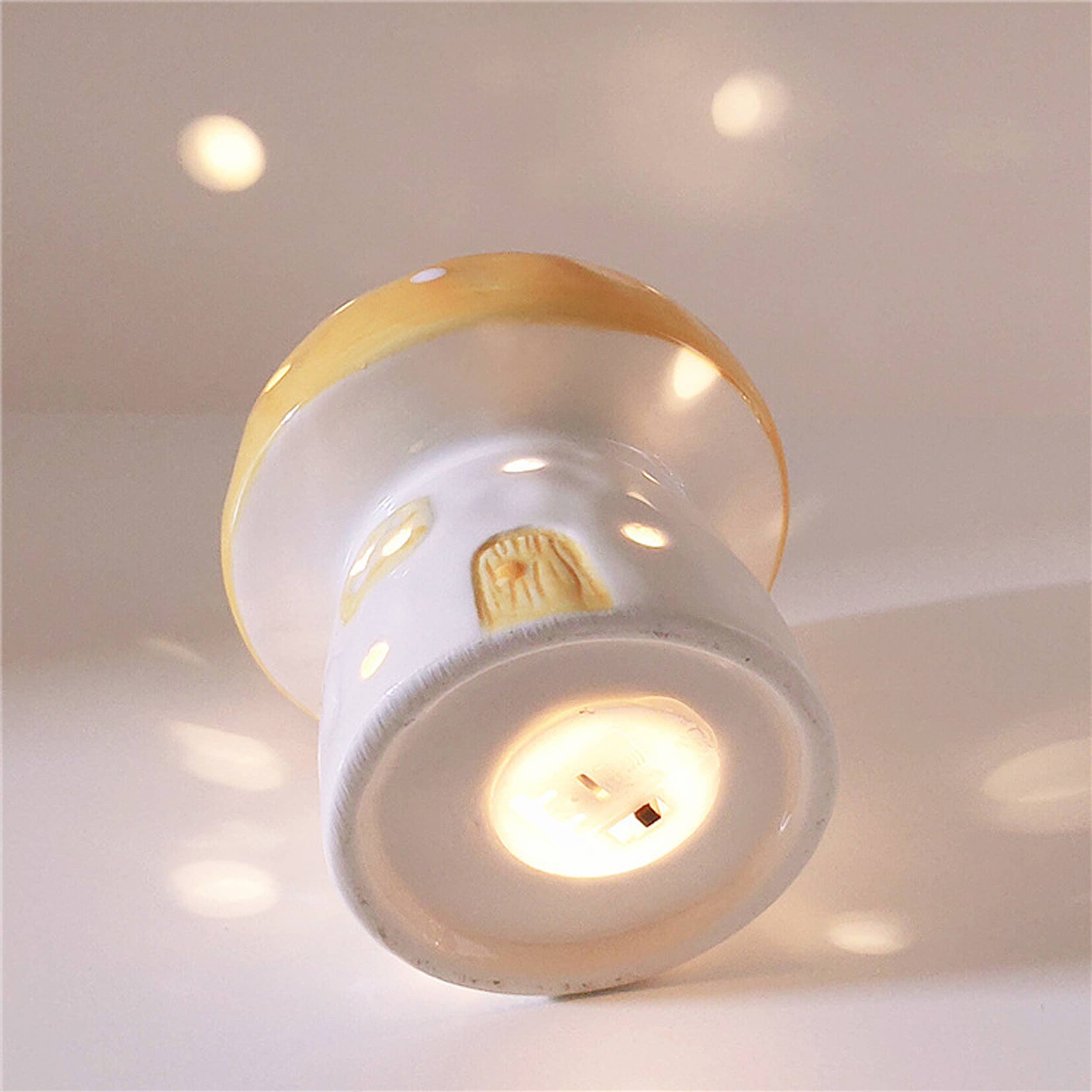 La Bella Monte - Wholesale Retailer Sample - Home Decor - Creative High-looking Mushroom Lantern For Décor2