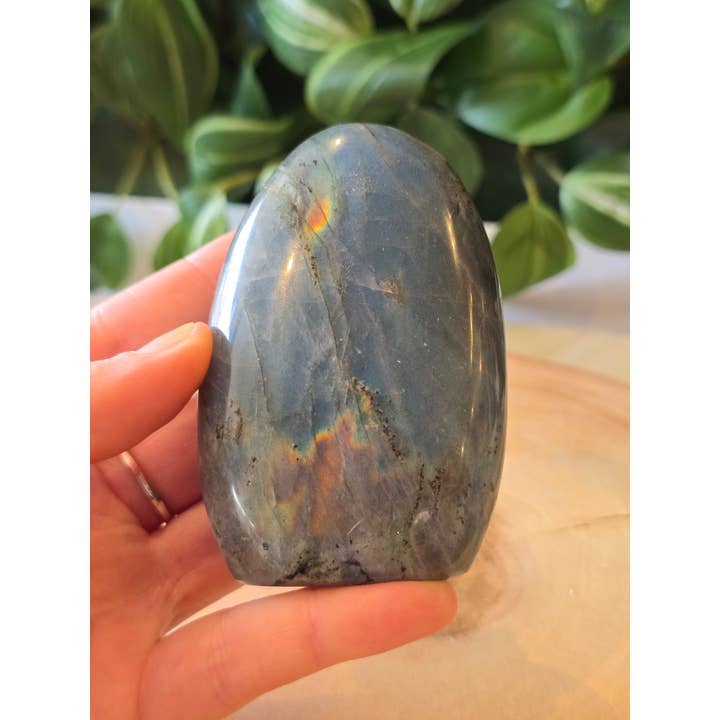 Crystal Cove Minerals – wholesale Spiritual stone/crystal – Labradorite Freeforms4