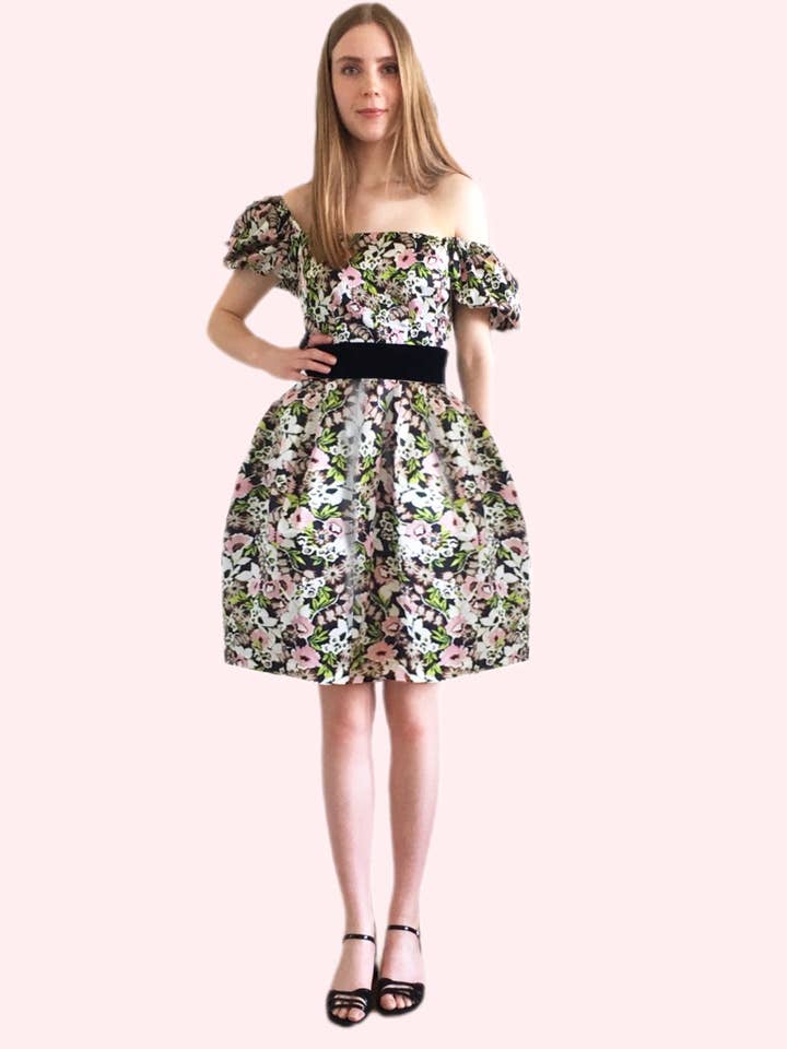 Kleid mit Puffärmeln für den Großhandel von Coocos Dsgn