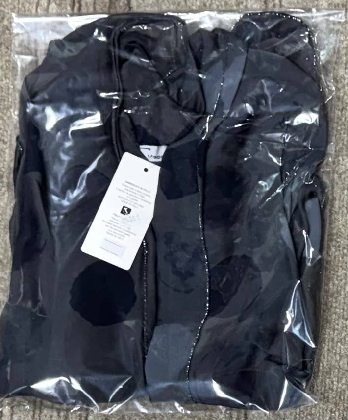 Dance in Paris – Großhandel Strickjacke – Damen – Gepunkteter Cardigan aus elastischer Viskose am Rücken und an den Ärmeln5