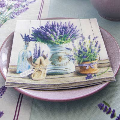 European Excellency – wholesale Engångsservett – Lavendel i hink Pappersservetter1