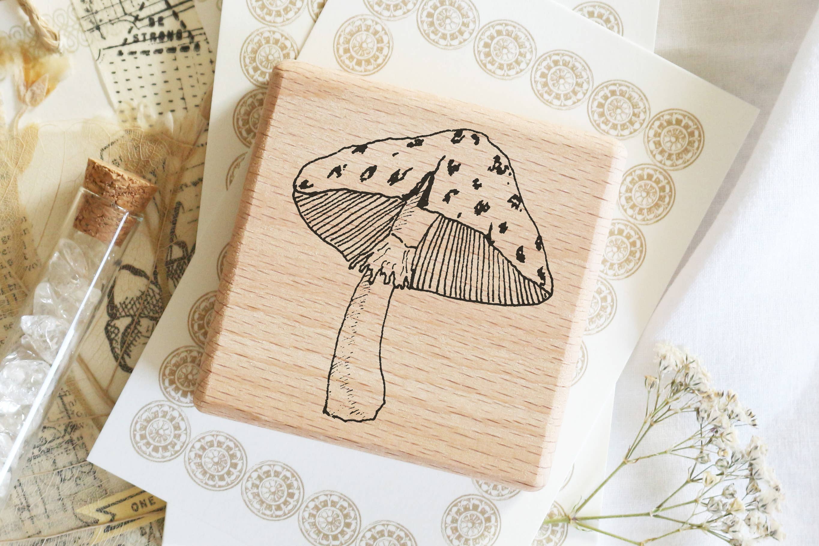Emadam - Art & Design - Wholesale Rubber/Decorative Stamp - Stamp - Mushroom No. 70