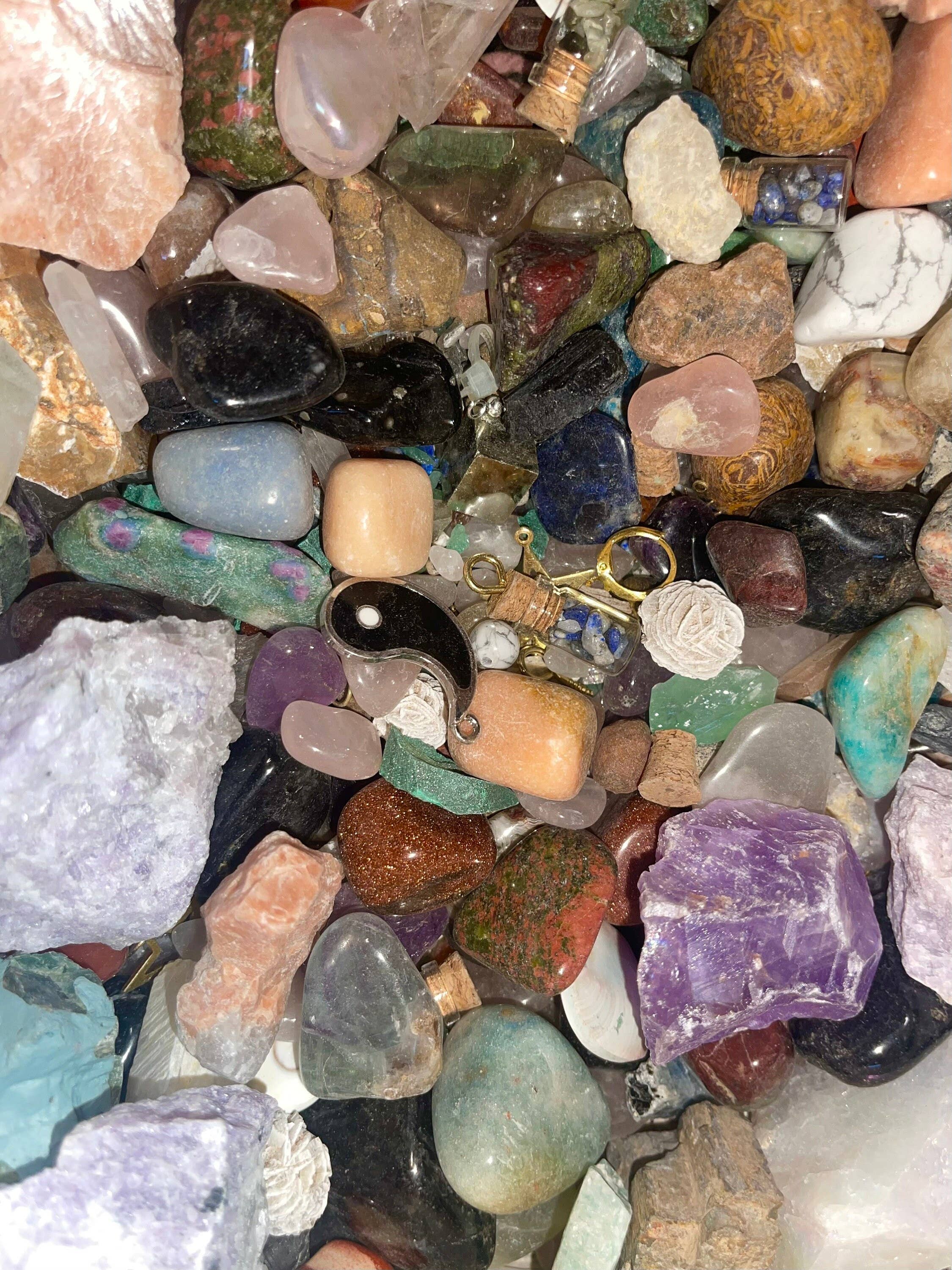 Tumbledshop - Wholesale Spiritual Stone/Crystal - Crystal Confetti Scoop Mystery Crystal Boxes5