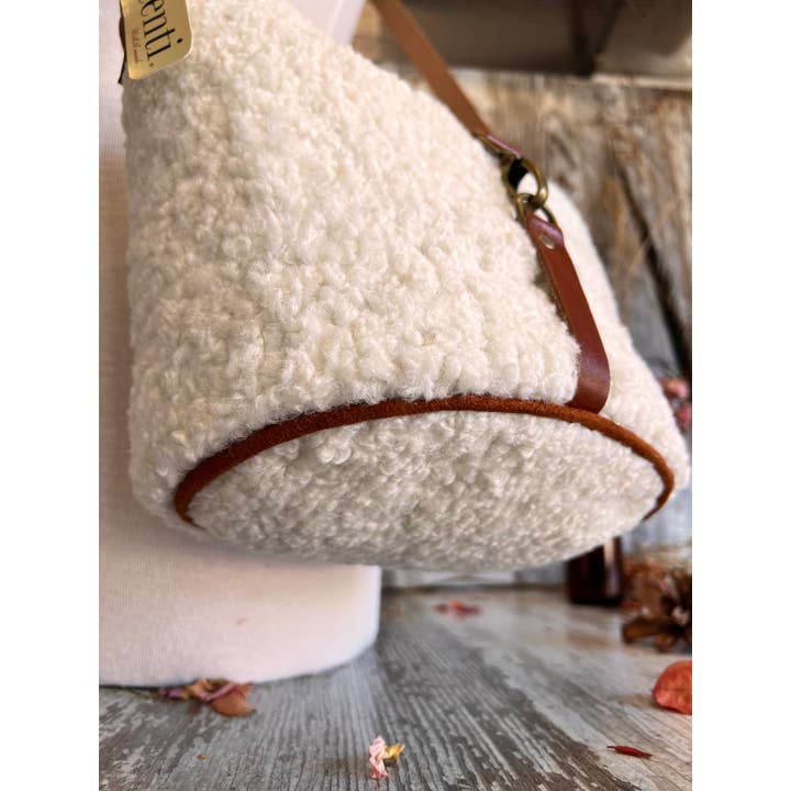 Atenti – wholesale Axelväska - Dam – Sherpa Halle Bucket Bag4