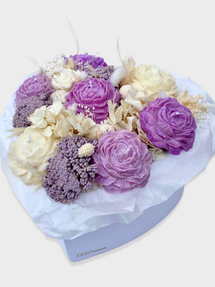 Blomsterformet buket med stearinlys for engroshandel hos 1990 candles