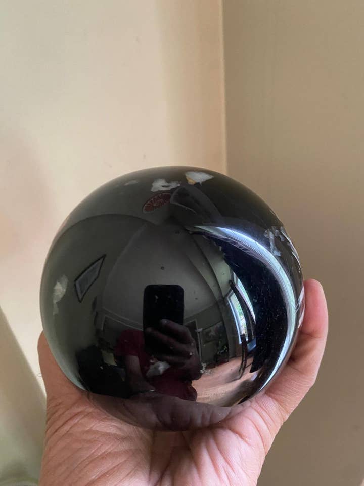 Black Tourmaline Gemstone/Crystal Sphere (2.1 kg/4.6 lbs) for wholesale by jiomind