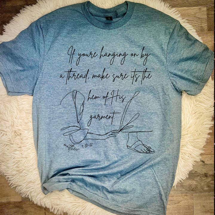 Om du hänger på en tråd t-shirt för wholesale av StricklandDesignCo