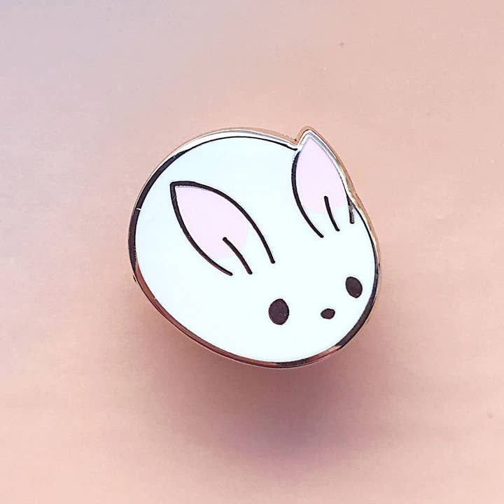 Alum and Ink – Alfinete/botão de lapela por atacado – Pin de esmalte Bunny Bun2
