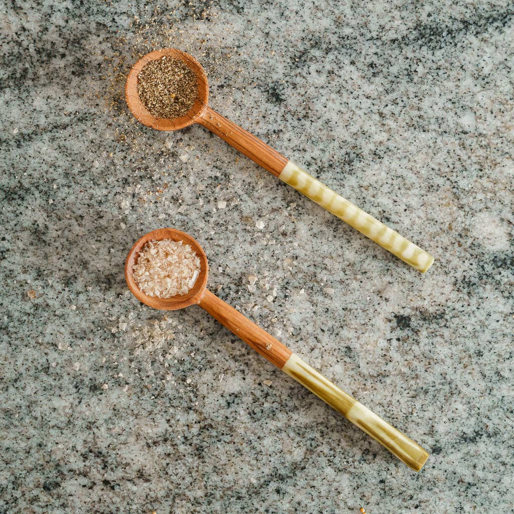 AARVEN - Vendita all'ingrosso Cucchiai da cucina - Cucchiaio da zucchero intagliato a mano in legno d'olivo con manico in osso batik6