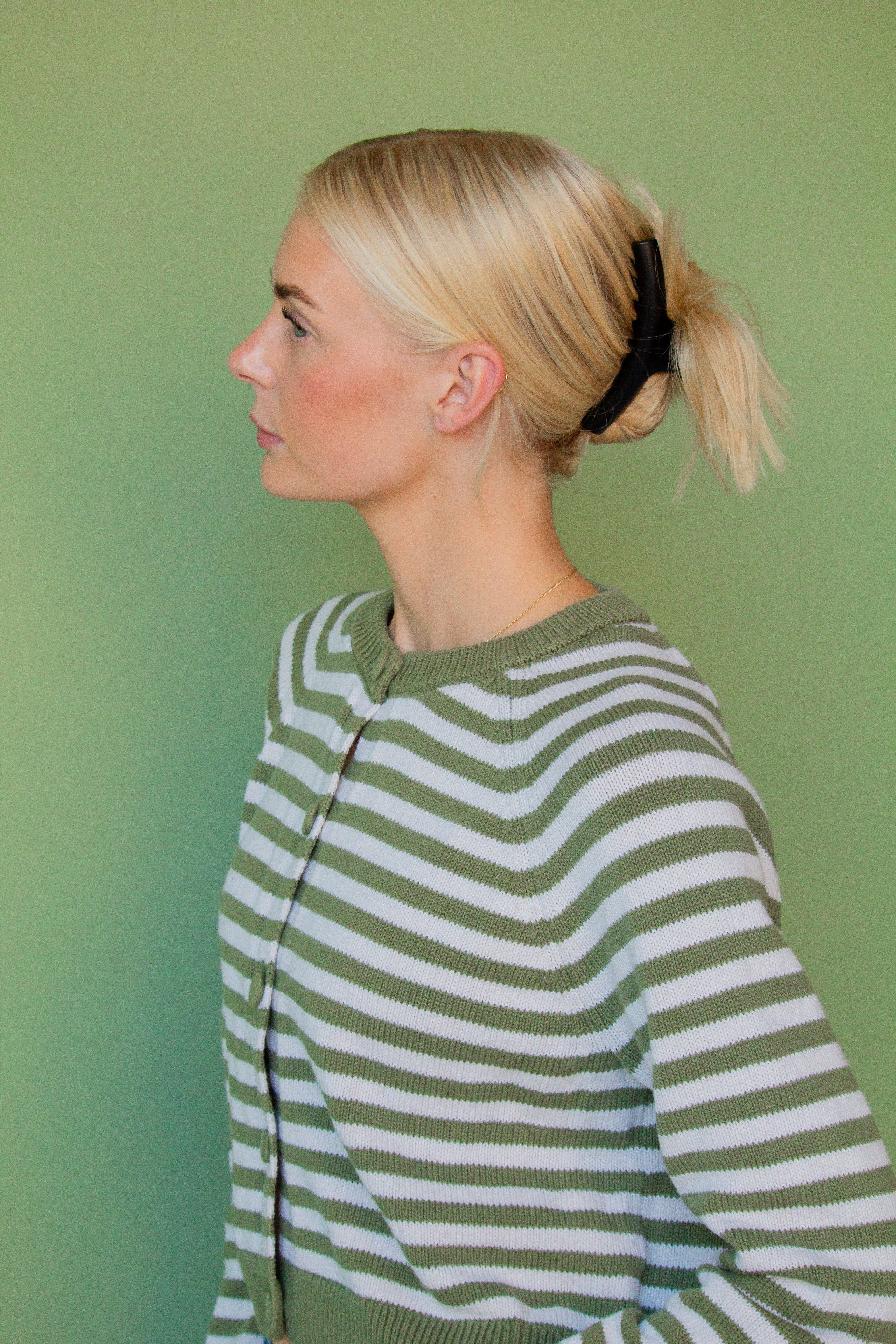 Shop Andi - Wholesale Hair Clip - Women's - Fall Curved Claw Clip6