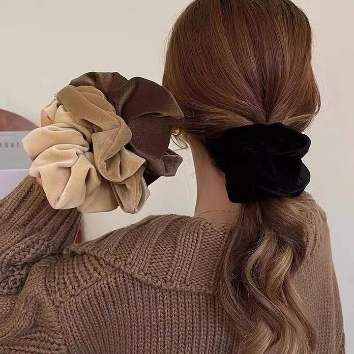 alberalkirk - Wholesale Scrunchie - Women's - Oversized Velvet Continuous Loop Hair Tie S5P4259