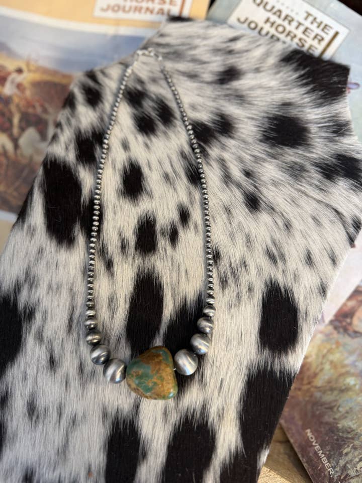 #104 Perles en argent sterling avec morceau de turquoise véritable pour la vente par Z Bars Jewelry