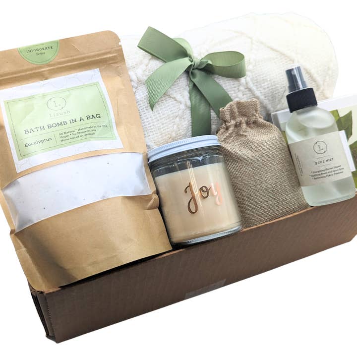Unisex Cozy Gift Box for Self-Care and Loved Ones for wholesale by Lizush
