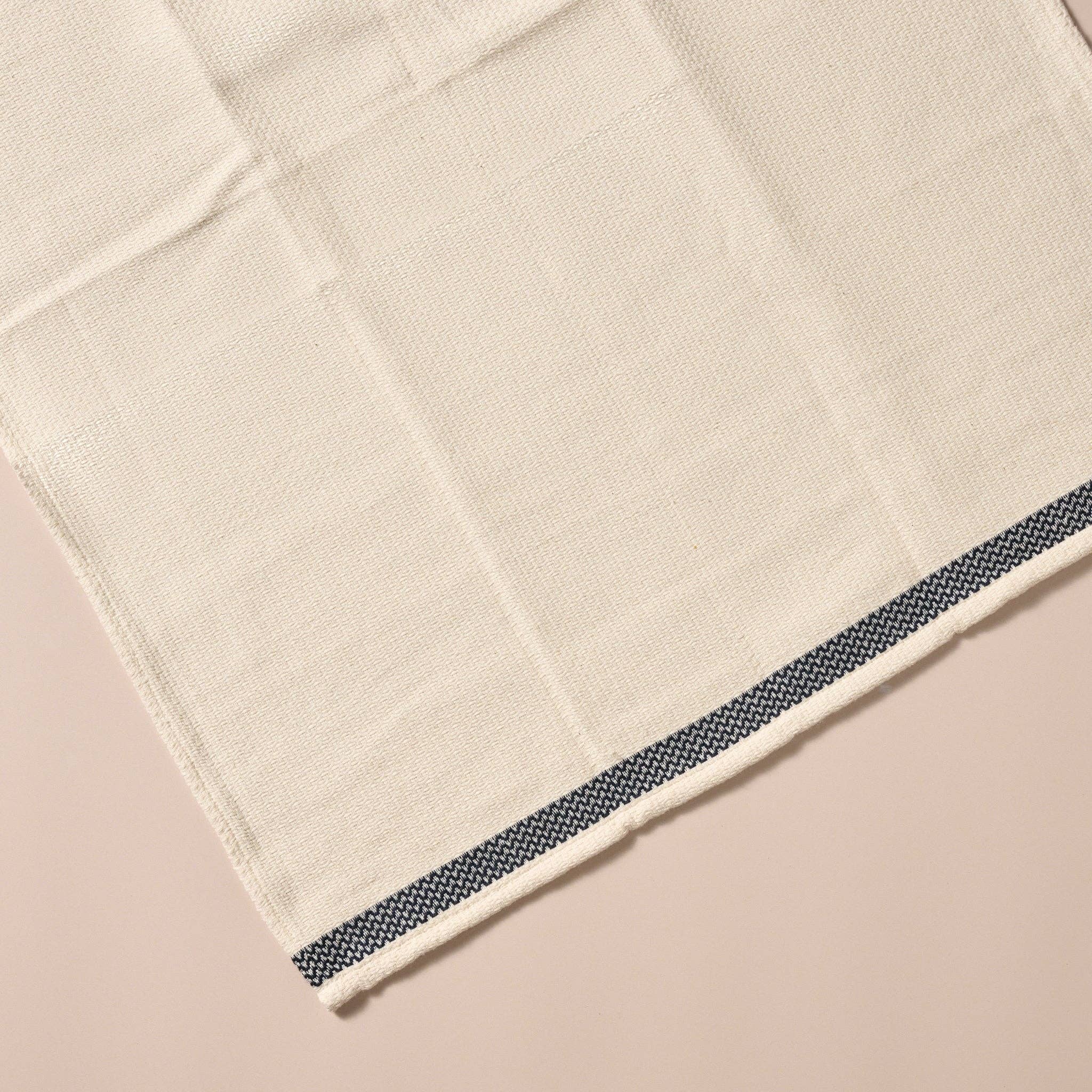 Ten Thousand Villages - Vente Torchons - Ensemble de torchons noirs crème à rayures multiples3