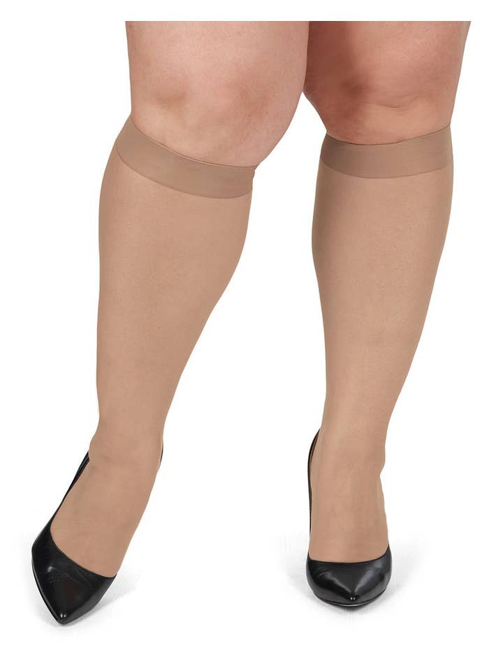 Infinity Classics International Inc. - Vente Bas – femme - Lot de 2 bas à hauteur du genou Energizing Plus Size1