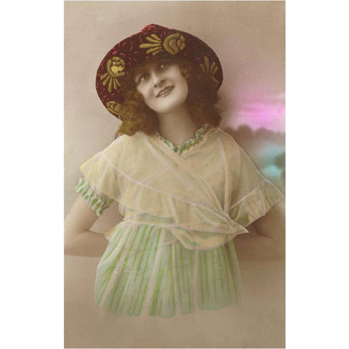 Carte de vœux FN-45 French Fashion pour la vente par Found Image Press