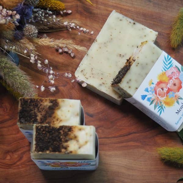 Stimulating handmade soap - Peppermint for wholesale by Savonnerie Canon !