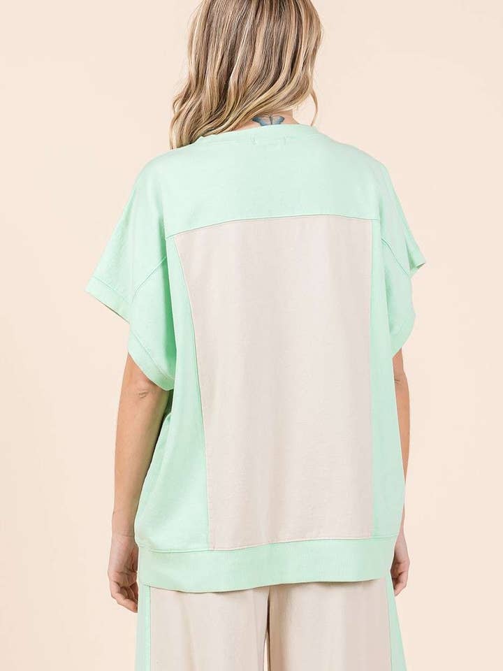 mittoshop – Großhandel Tunika – Damen – ÜBERGROSSES KURZARMSHIRT IM FARBBLOCKDESIGN2