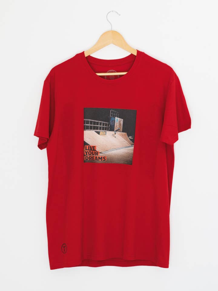 T-shirt de homem "Skatepark" - Vermelha por atacado de The Turtle Lab Shop