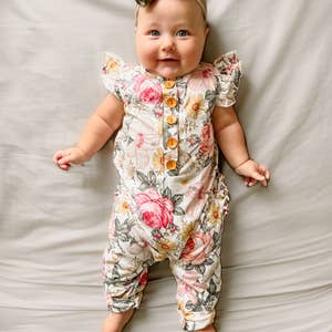 Purchase Wholesale baby clothing. Free Returns & Net 60 Terms on Faire