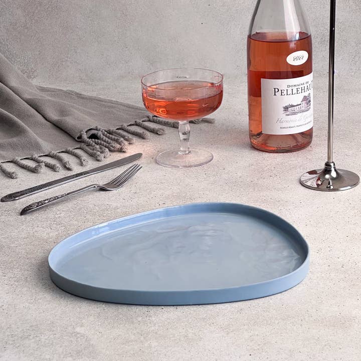 Assiette de service amorphe | Collection Lydia pour la vente par Zeep Naturals