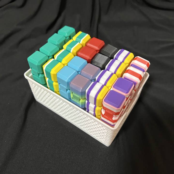 Caps Collections - Vente Fidget/jouet anti-stress – enfant - Cube infini en impression 3D Endless Motion – Le fidget ultime1