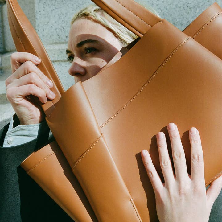 Imago - A - Wholesale Tote Bag - Women's - Nº60 Gio - Tan3